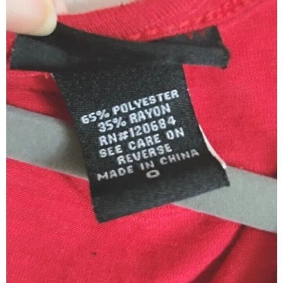 Torrid 0 Women's Red Georgette Cold Shoulder Short Sleeve Top Size 0 Cuffed Slee - Picture 5 of 5